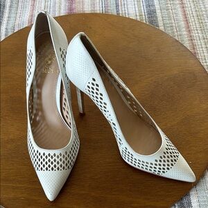 Vince Camuto women’s heels